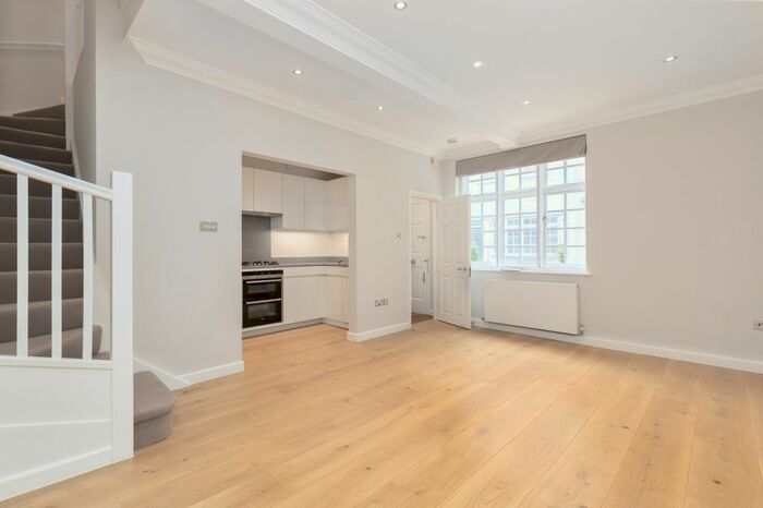 2 Bedroom Mews To Rent In Gloucester Place Mews, London, W1U