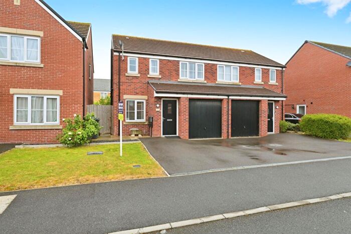 3 Bedroom Semi-Detached House For Sale In Clovelly Drive, Hampton Gardens, Peterborough, PE7