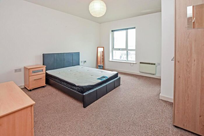 3 Bedroom Flat To Rent In The Linx, Simpson Street, Noma, Manchester, M4