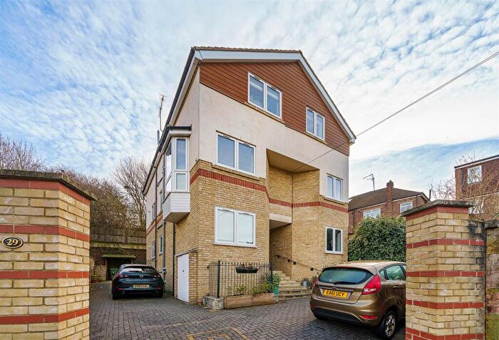 1 Bedroom Flat For Sale In Benton's Lane, London, SE27