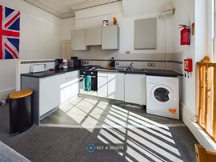2 Bedroom Flat To Rent In Clarence Street, Gloucester, GL1