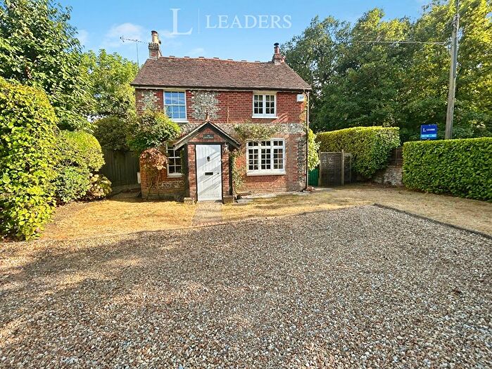 3 Bedroom Cottage For Sale In Manor Lodge Road, Rowland's Castle, Hampshire, PO9