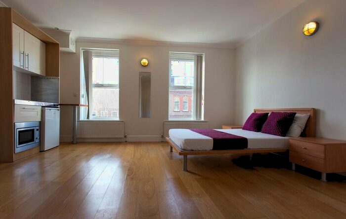 Apartment To Rent In West End Lane, West Hampstead, NW6