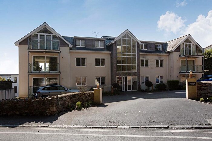 2 Bedroom Flat For Sale In Outlook Court, Dawlish, EX7