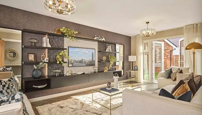 4 Bedroom Detached House For Sale In Highlands Hill, Swanley, BR8