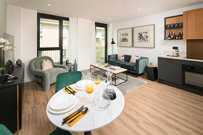 2 Bedroom Apartment For Sale In London Dock, Arrival Square, Wapping, E1W