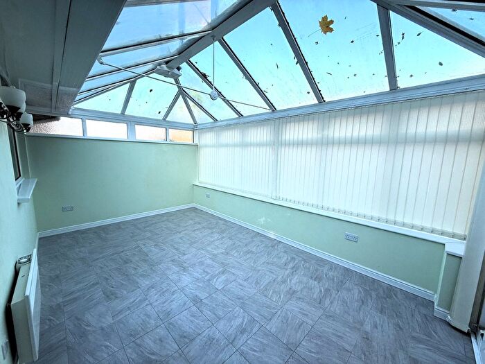 2 Bedroom Bungalow For Sale In Waterloo Close, Cardiff, CF23