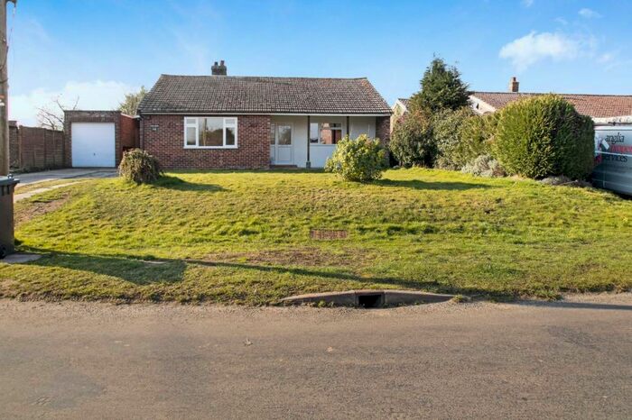 3 Bedroom Bungalow For Sale In Newton Sudbury Suffolk, CO10
