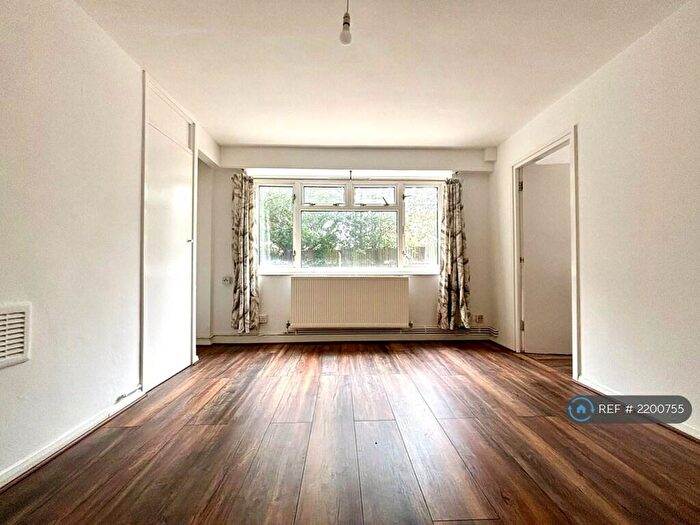 Studio To Rent In Violet Lane, Croydon, CR0