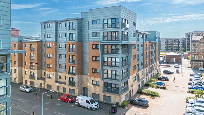 1 Bedroom Flat For Sale In Barrland Street, Pollokshields, G41