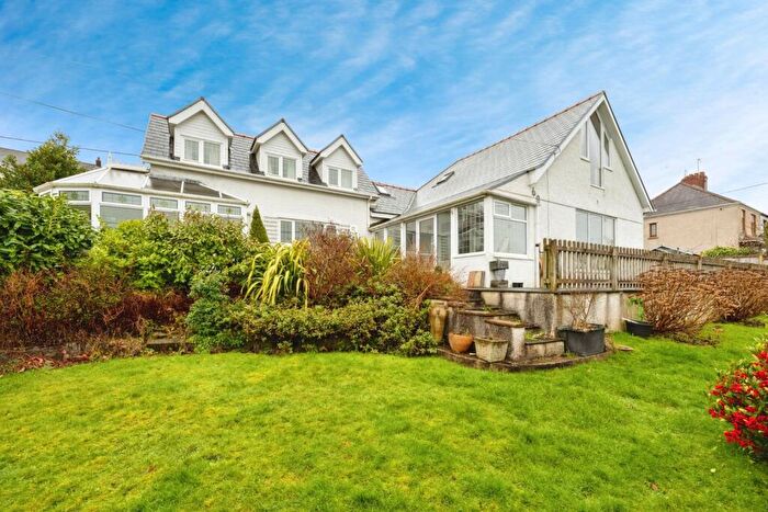 4 Bedroom Detached House For Sale In Carmarthen Road, Fforest, Pontarddulais, Swansea, SA4