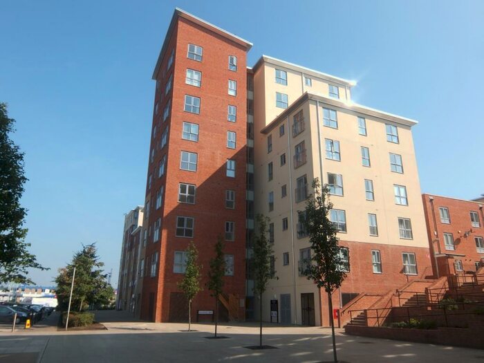 2 Bedroom Apartment To Rent In Lansdown House, Moulsford Mews, Reading, RG30