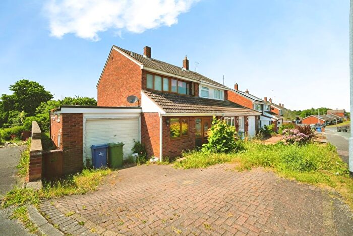 3 Bedroom Semi-Detached House For Sale In Greenfields Drive, Rugeley, WS15