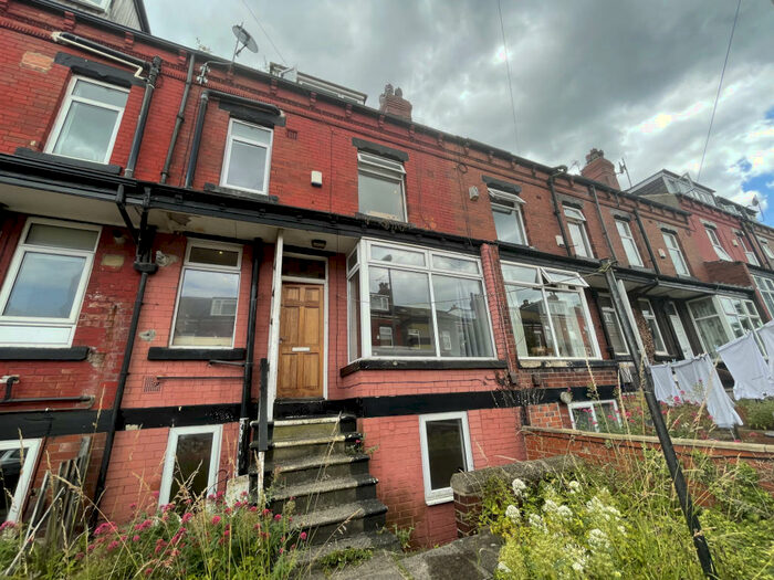 4 Bedroom Terraced House To Rent In Stanmore View, Leeds, LS4
