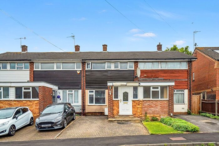 3 Bedroom Terraced House To Rent In Great Grove, Bushey, WD23