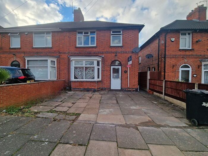 3 Bedroom Semi-Detached House To Rent In Norwood Road, Leicester, LE5