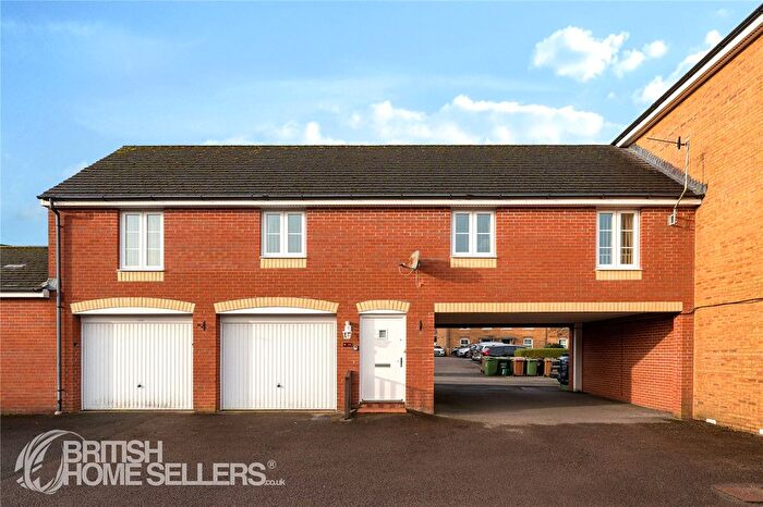 2 Bedroom Flat For Sale In Red Kite Close, Penallta, Hengoed, Caerphilly, CF82