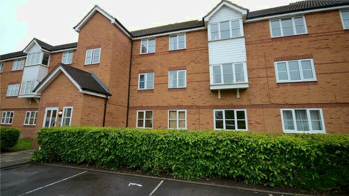 2 Bedroom Apartment To Rent In Aspen Grove, Aldershot, GU12