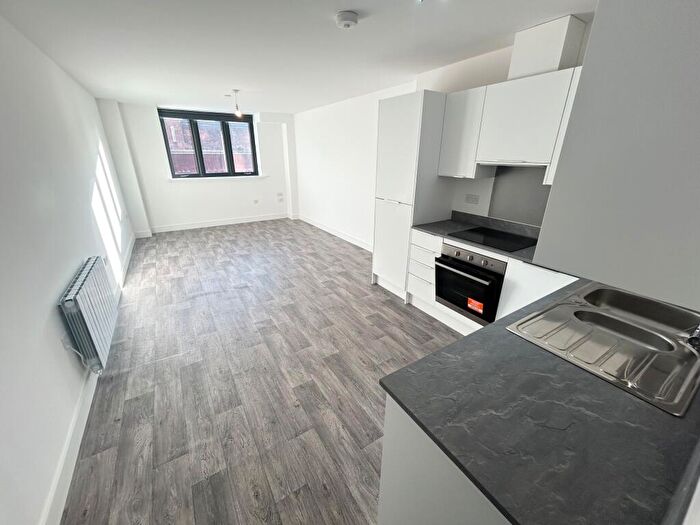 1 Bedroom Apartment To Rent In Fleet St, Staffordshire, Burton Upon Trent, DE14