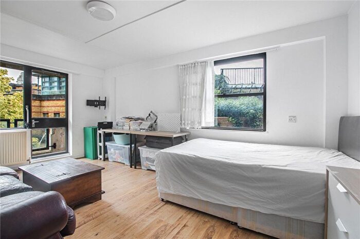2 Bedroom Flat To Rent In Newton Street, London, WC2B
