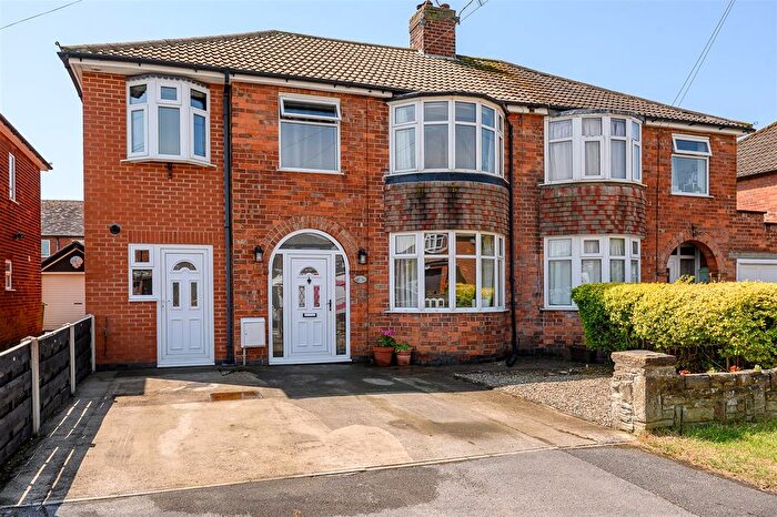 4 Bedroom Semi Detached House For Sale In Whitestone Drive, Huntington, York, YO31