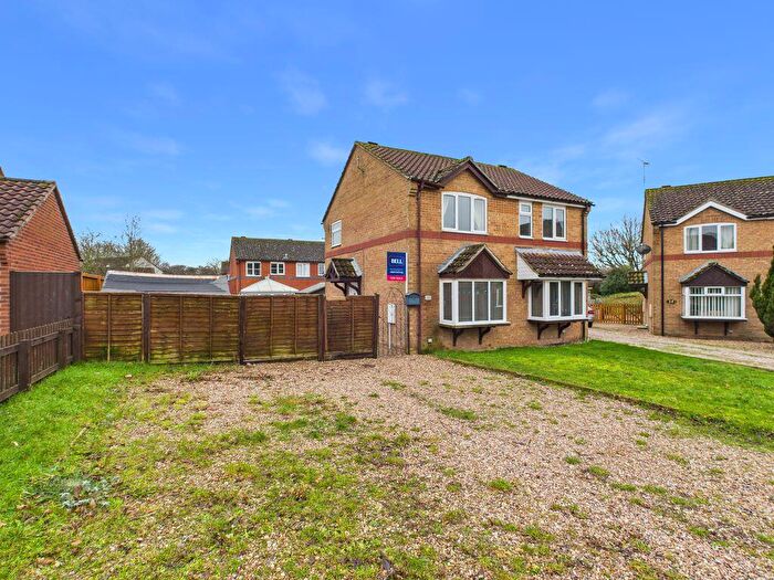 2 Bedroom Semi-Detached House For Sale In College Park, Horncastle, LN9
