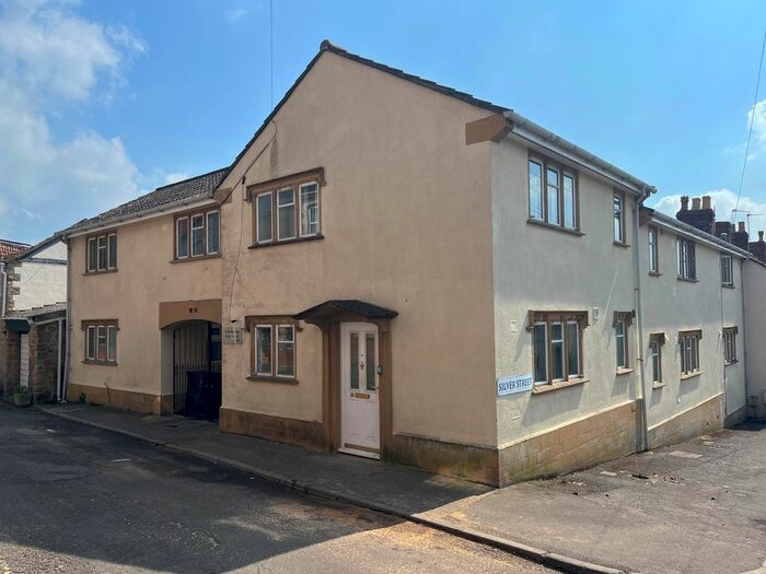 Studio To Rent In Court Barton, Ilminster, TA19