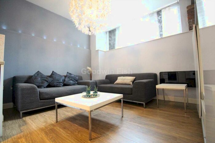 2 Bedroom Apartment To Rent In Junction Works, Ducie Street, Piccadilly Basin, M1