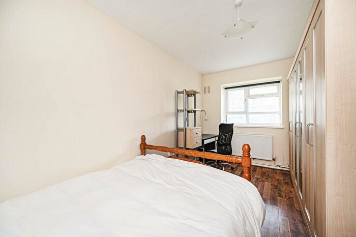1 Bedroom Flat To Rent In Nevitt House, Old Street, London, N1