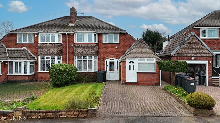 4 Bedroom Semi Detached House For Sale In The Greenway, Sutton Coldfield, West Midlands, B73