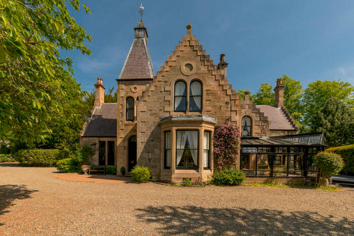 4 Bedroom Detached Villa For Sale In Millfield, Garrion Bridge, Clyde Valley, ML2
