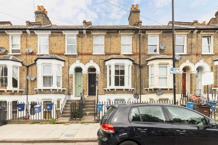 2 Bedroom Flat To Rent In Mabley Street, London, E9