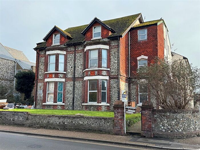 Studio For Sale In Arundel Road, Littlehampton, BN17
