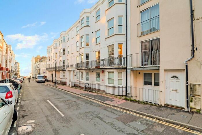2 Bedroom Flat To Rent In Burlington Street, Brighton, BN2