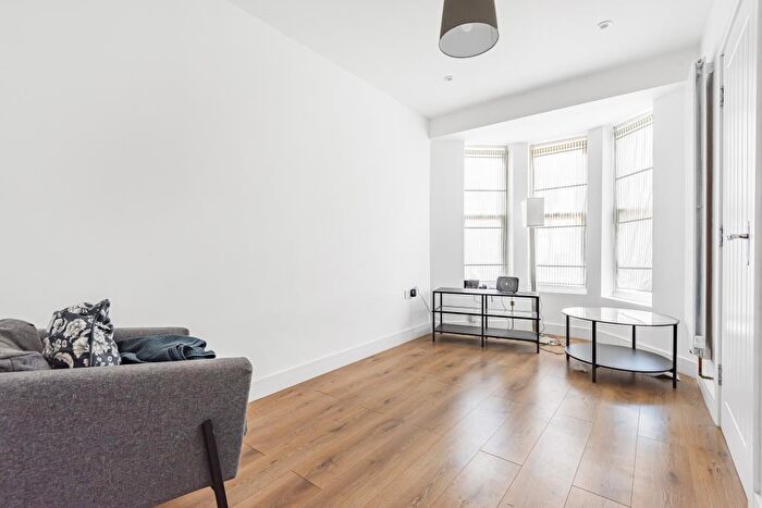 4 Bedroom Terraced House To Rent In Salisbury Road, Reading, RG30