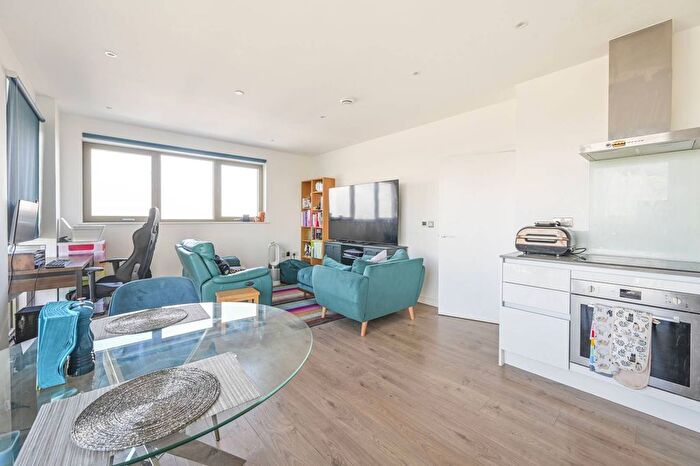 1 Bedroom Flat For Sale In Tiller House, Royal Docks, London, E6