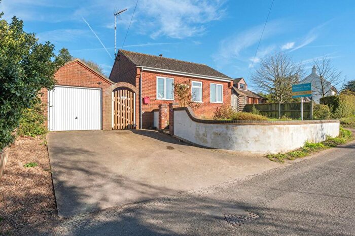 2 Bedroom Detached Bungalow For Sale In Damgate Lane, Martham, NR29