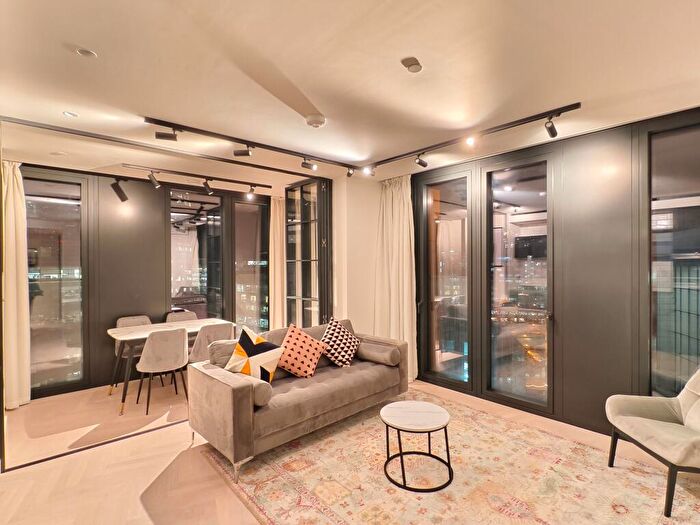 2 Bedroom Flat To Rent In Sun Street, EC2A