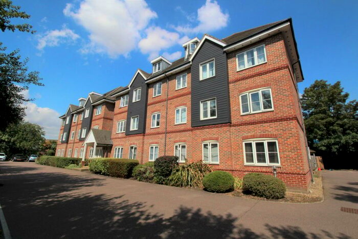 2 Bedroom Flat To Rent In Cadwell Lane, Hitchin, SG4