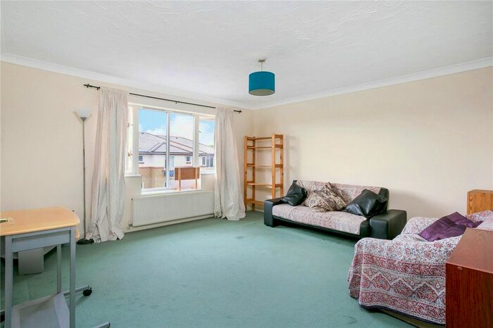 2 Bedroom Flat To Rent In Myddleton Avenue, London, N4