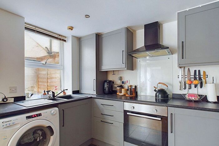 1 Bedroom Flat To Rent In Ham Road, Worthing, BN11