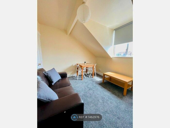 1 Bedroom Flat To Rent In Landseer Terrace, Leeds, LS13
