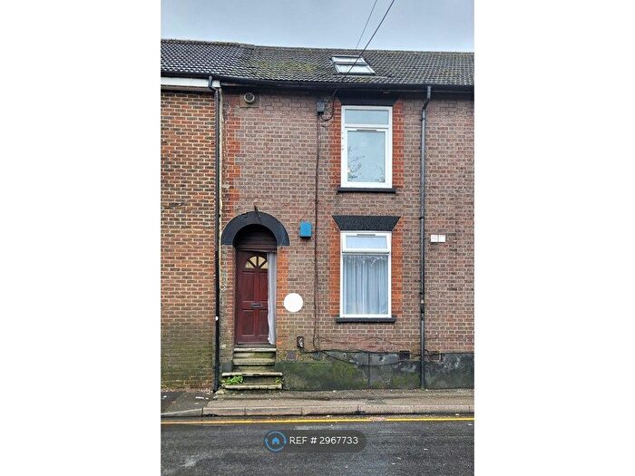 1 Bedroom Flat To Rent In Coopers Mews, Luton, LU1
