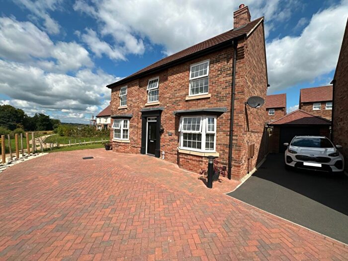 4 Bedroom Detached House For Sale In Hargate Lane, Newton Solney, Burton-on-Trent, DE15