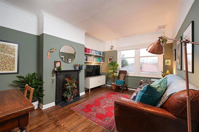 2 Bedroom Flat For Sale In Cromwell Road, St. Andrews, BS6