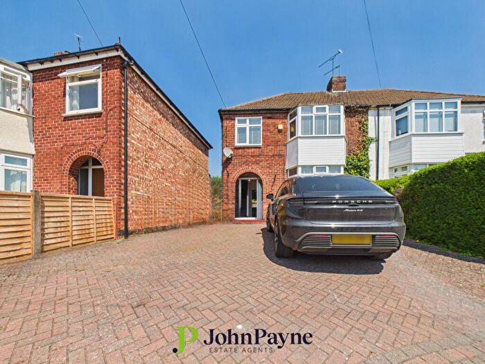 3 Bedroom Semi Detached House To Rent In Seedfield Croft, Cheylesmore, Coventry, CV3