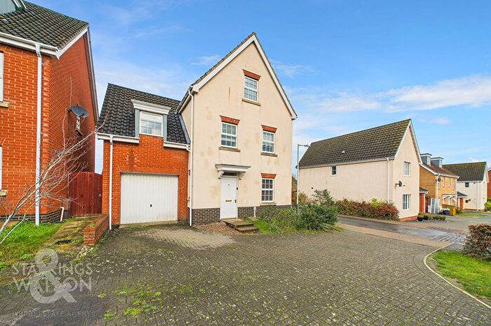 4 Bedroom Town House For Sale In Bishy Barnabee Way, Three Score, Norwich, NR5