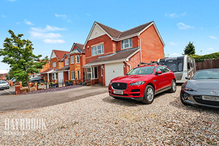 4 Bedroom Detached House For Sale In Arundel Gardens, Royston, S71