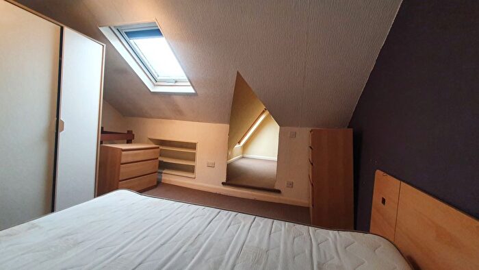 1 Bedroom Flat To Rent In Heathfield Road, Heath, Cardiff, CF14