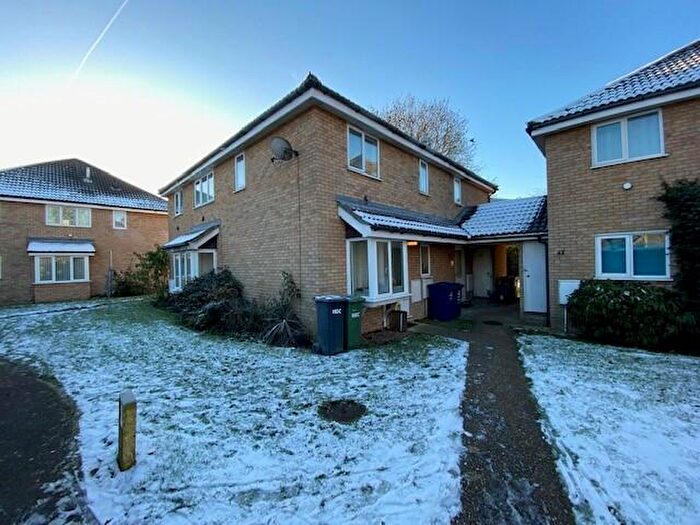 2 Bedroom House To Rent In Buttermel Close, Godmanchester, Huntingdon, PE29